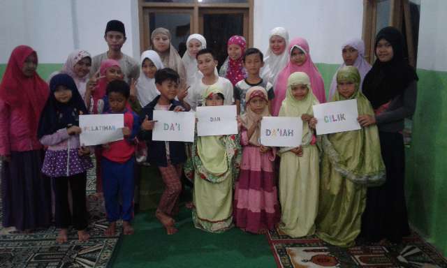 Pelatihan Da,i dan Da,iah Cilik "KKN Kelompok 3"