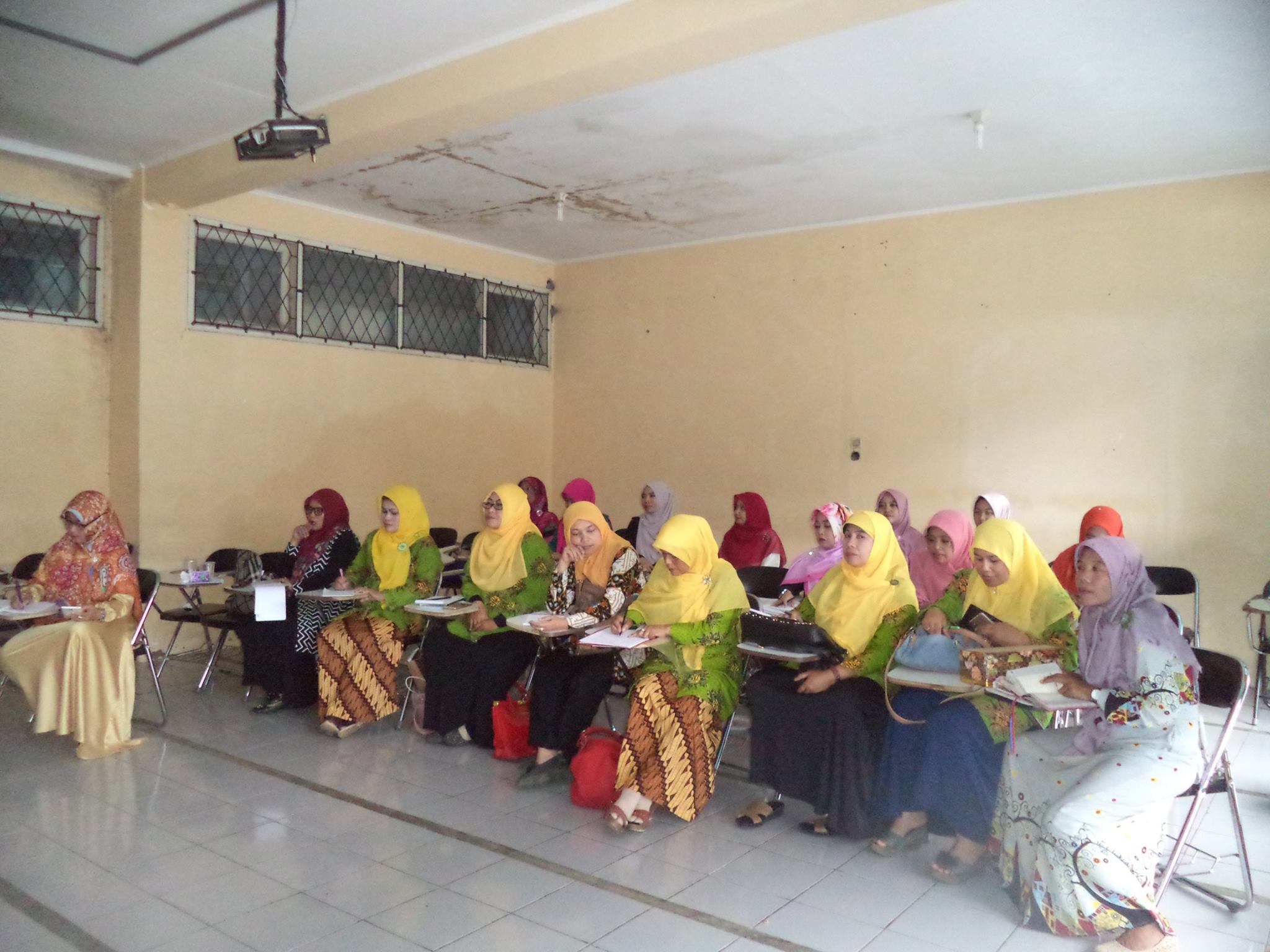 Kajian Muslimah Rutin Ibu-ibu Aisyiyah Dosen dan Karyawan Universitas Muhammadiyah Sukabumi