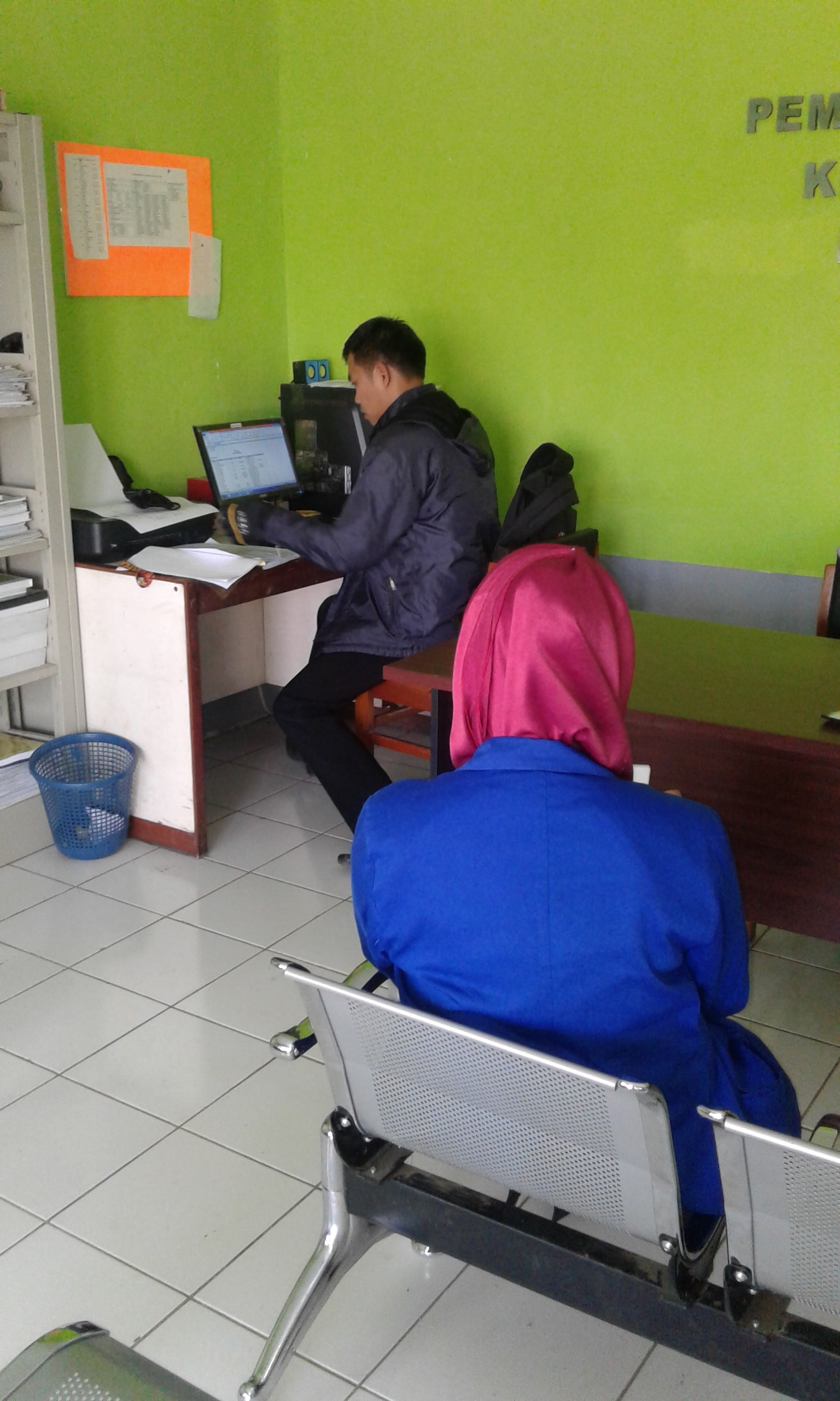 Sosialisasi dan Pendataan di Kantor Desa Sukamaju Kecamatan Kadudampit "KKN Kelompok 3"