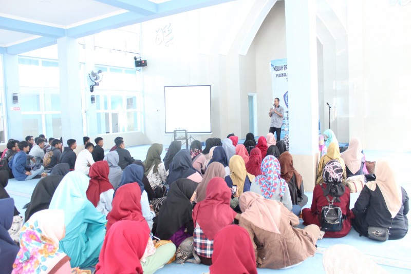 KULIAH PRA KKN PROGRAM LPCR UMMI