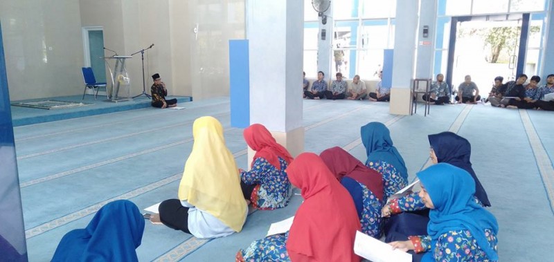 Pengajian Rabu Dosen dan Karyawan UMMI