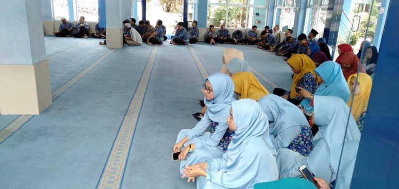 Pengajian Rutin Dosen dan Karyawan UMMI