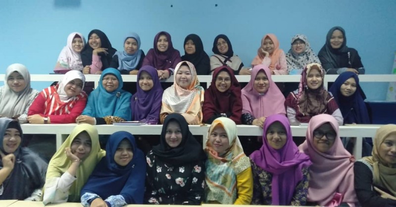 Kajian Muslimah Jumat Ibu Aisyiyah, Dosen dan Karyawan UMMI