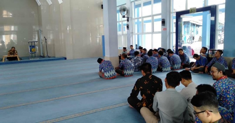 Pengajian Rutin Rabu Dosen dan Karyawan UMMMI